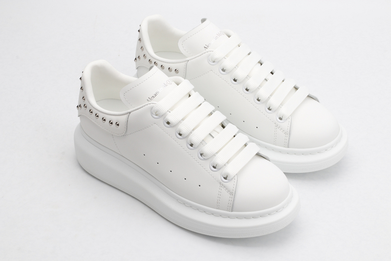 MCQUEEN OVERSIZED SNEAKER