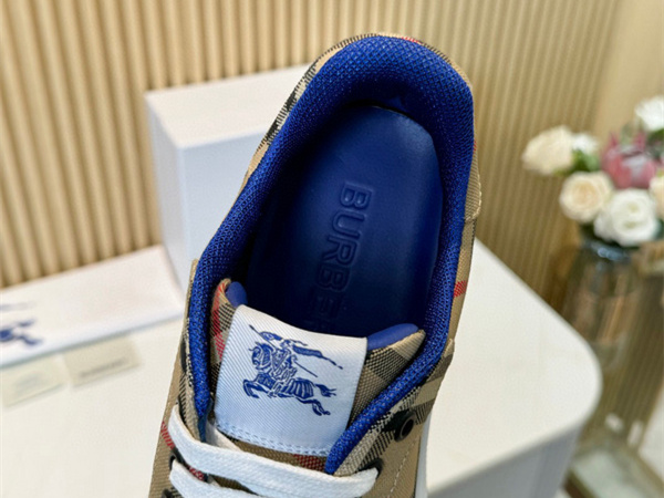 Burberry Check Terrace Sneakers  BBR--3009