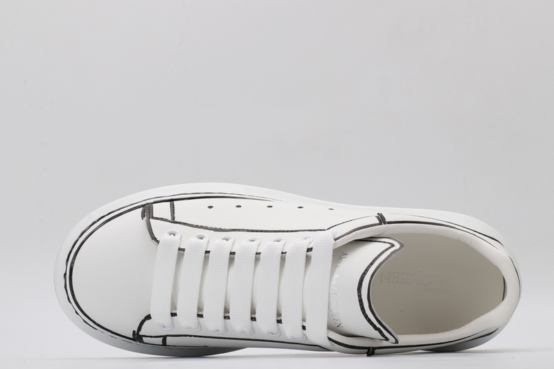 MCQUEEN OVERSIZED SNEAKER