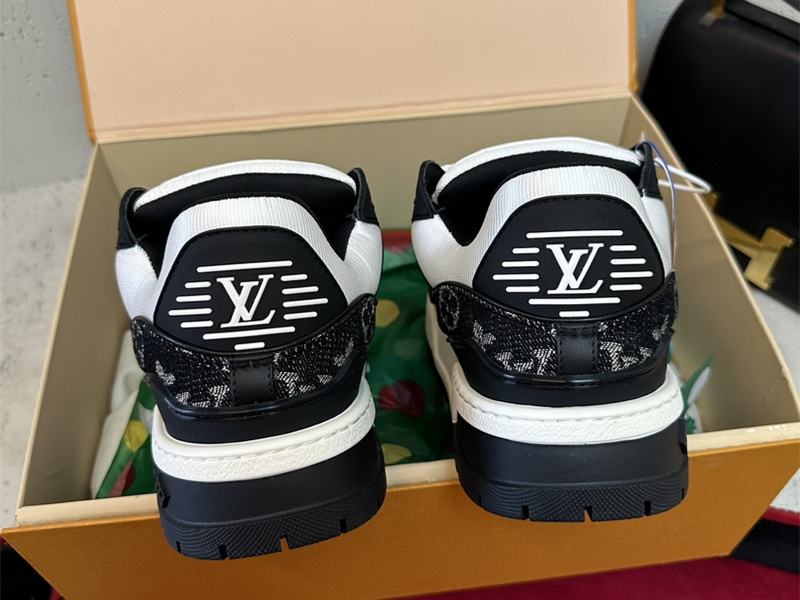 LV Trainer Maxi Sneaker
