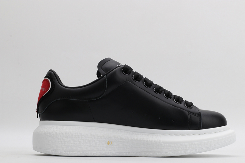 MCQUEEN OVERSIZED SNEAKER