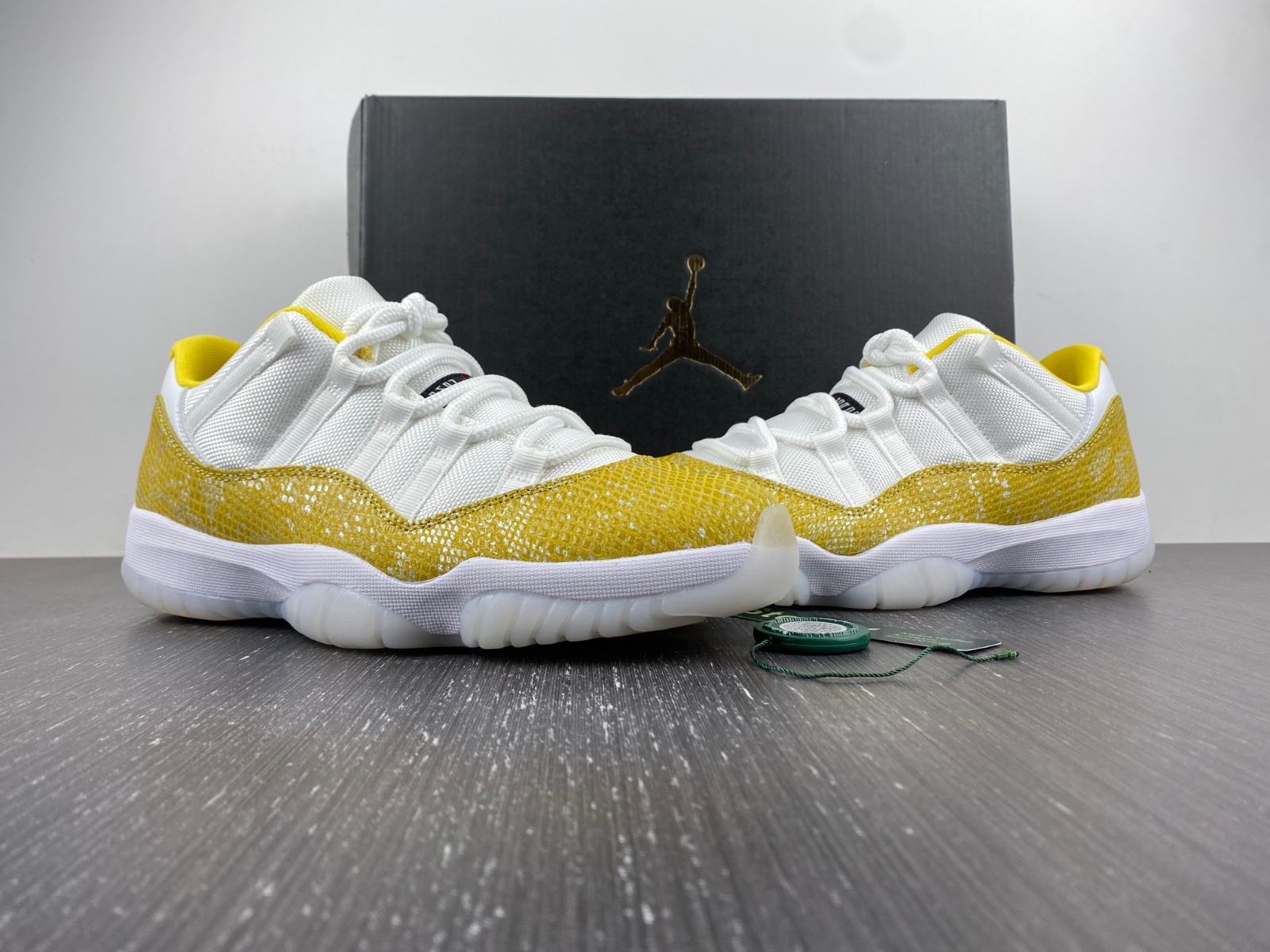 Air Jordan 11 Low  “Yellow Snakeskin” AH7860-107