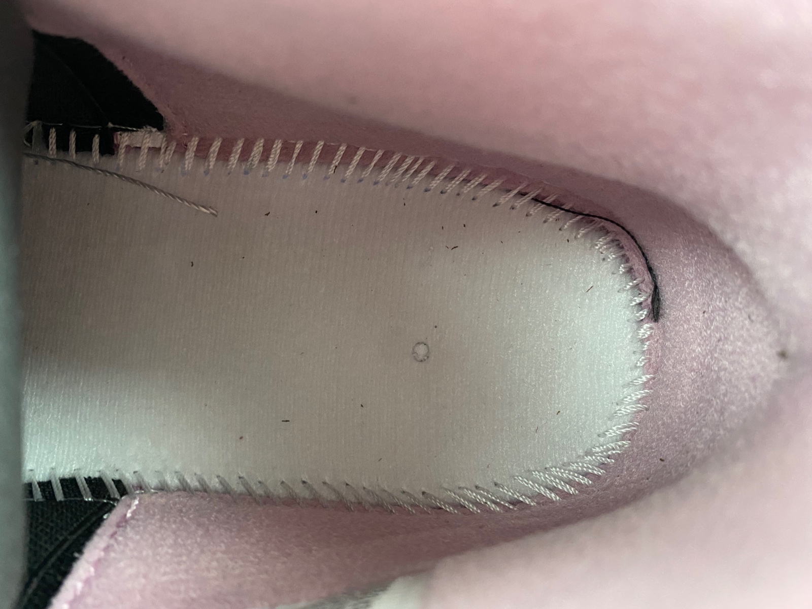 Air Jordan 4 WMNS “Orchid”    AQ9129-501