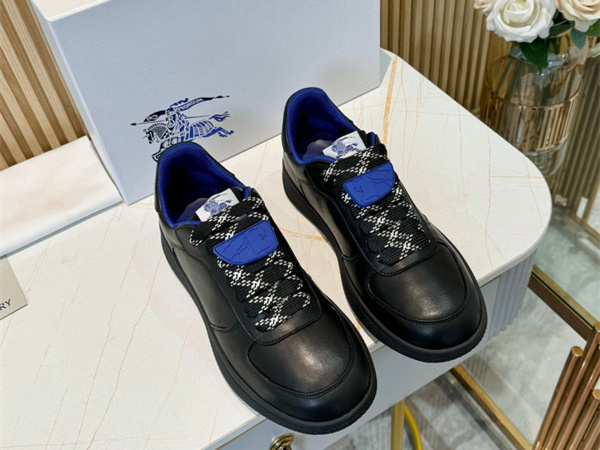 Burberry Check Terrace Sneakers  BBR--3010