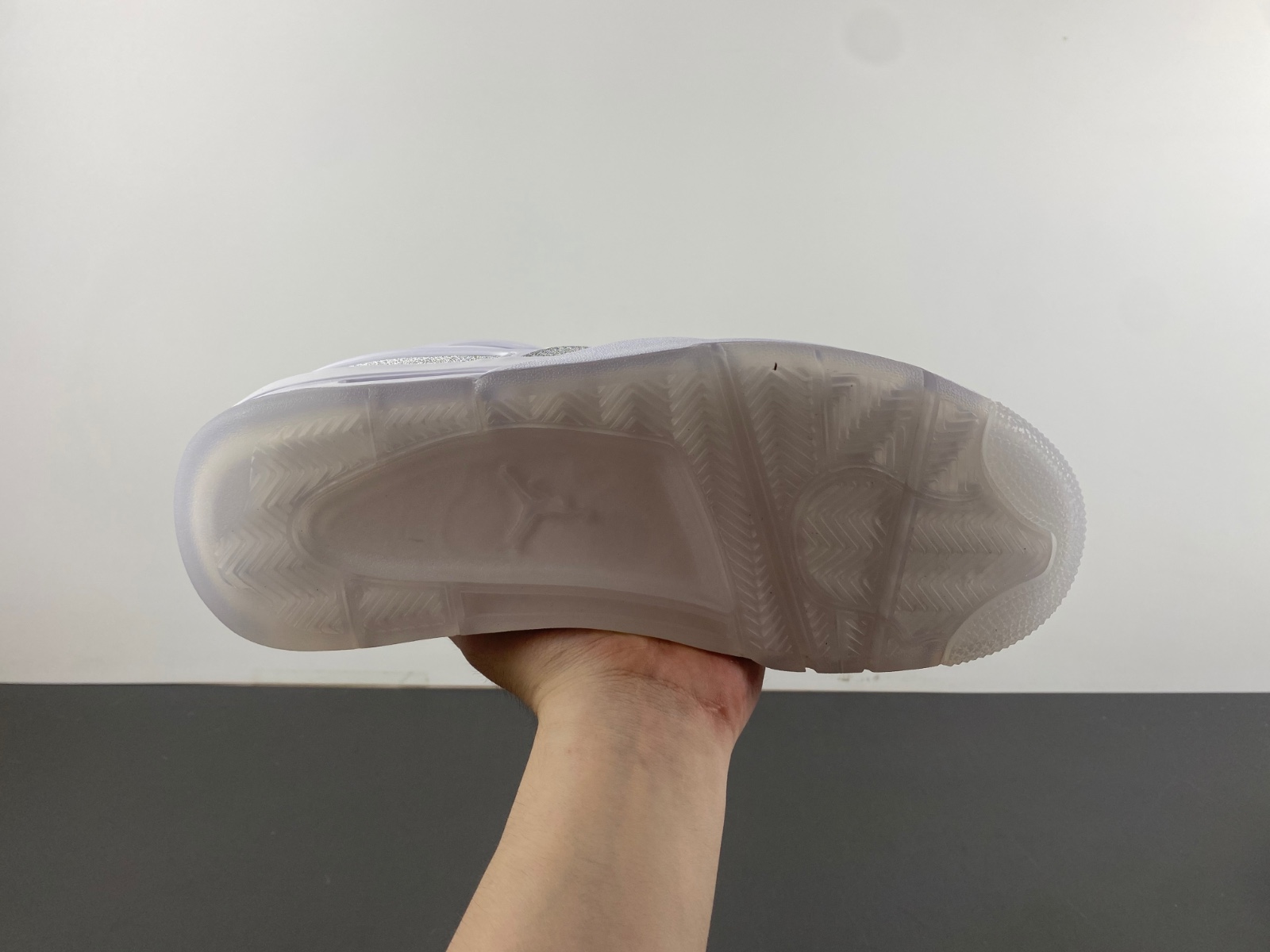 Air Jordan 4 RM  HQ3441-111