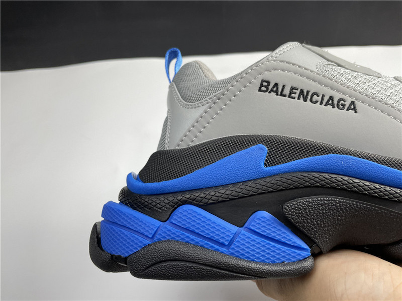 Balenciaga TRIPLE S TRAINER