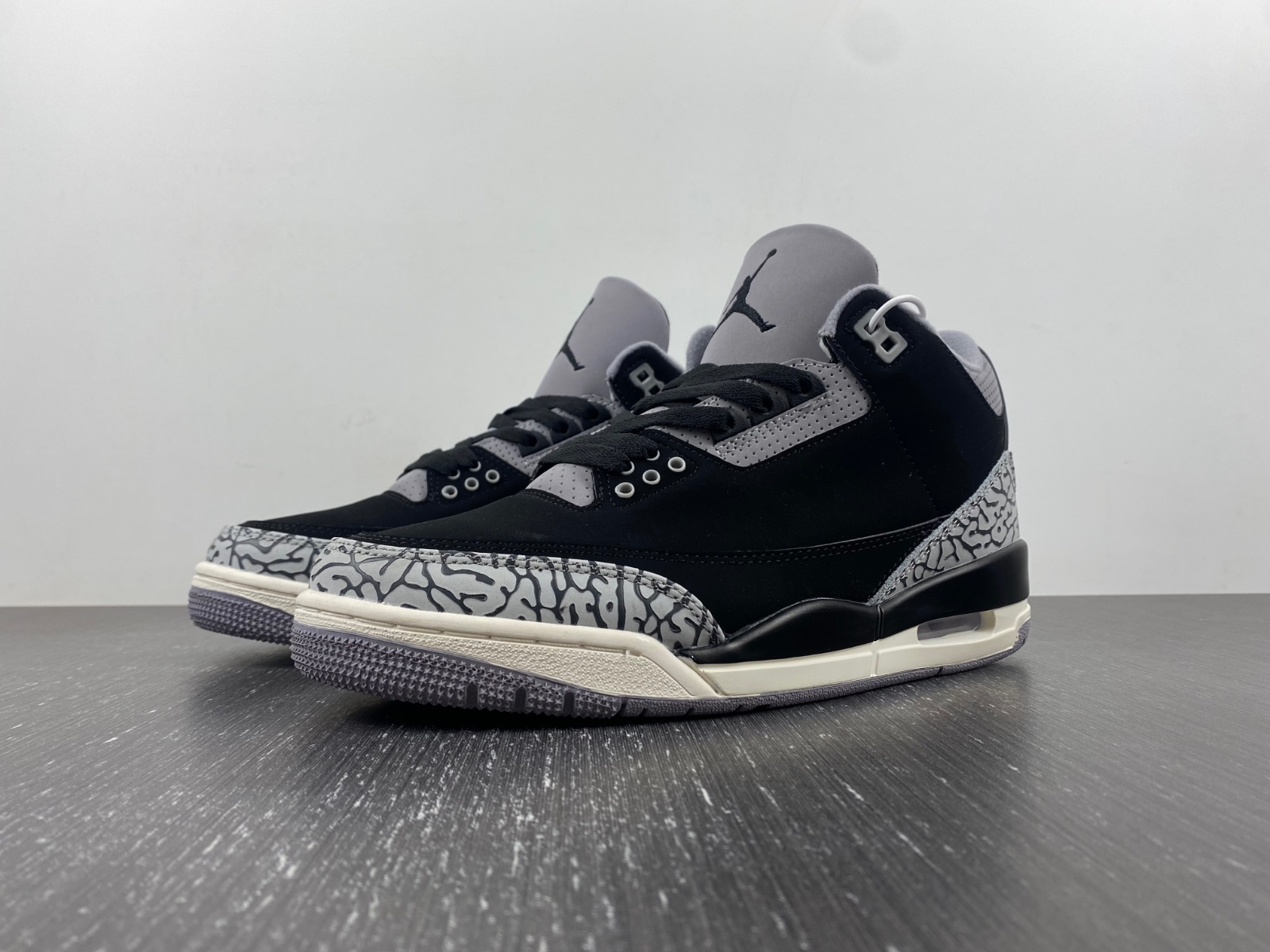 Air Jordan 3  
