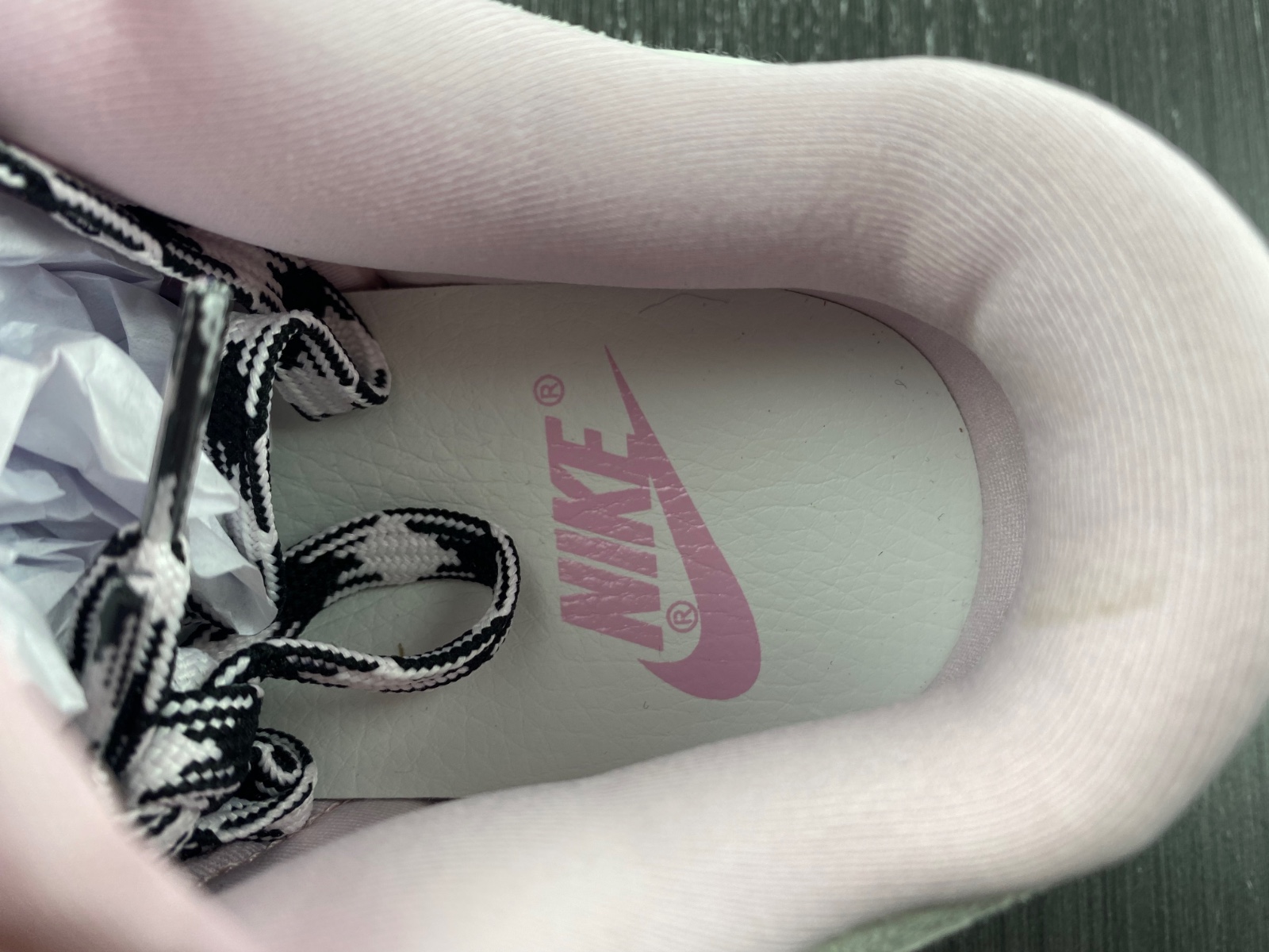 Nike Dunk Low LX "Pink Foam" DV3054-600