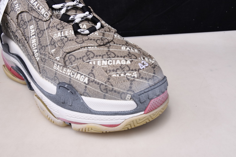 Balenciaga x GUCC1 TRIPLE S TRAINER