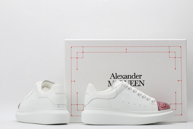 MCQUEEN OVERSIZED SNEAKER