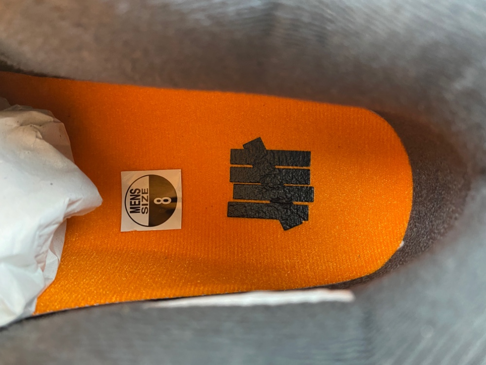 UNDEFEATED x Air Jordan 4 OG IB1519-200