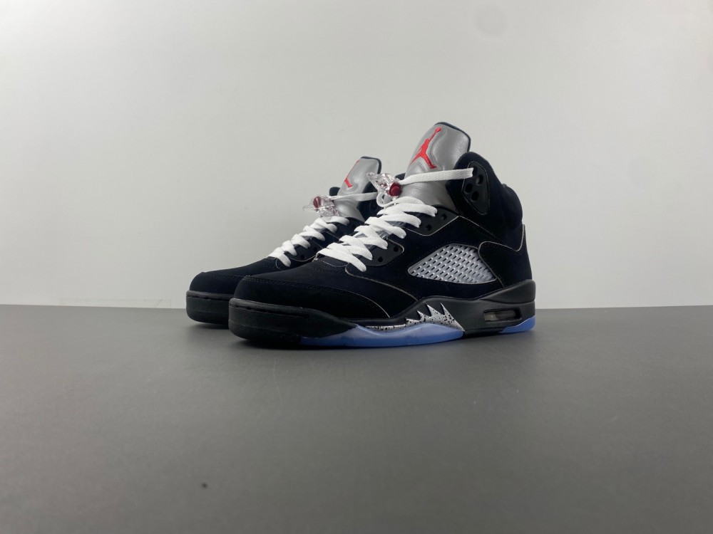 Air Jordan 5 “Black Metallic Reimagined”HF3975-001