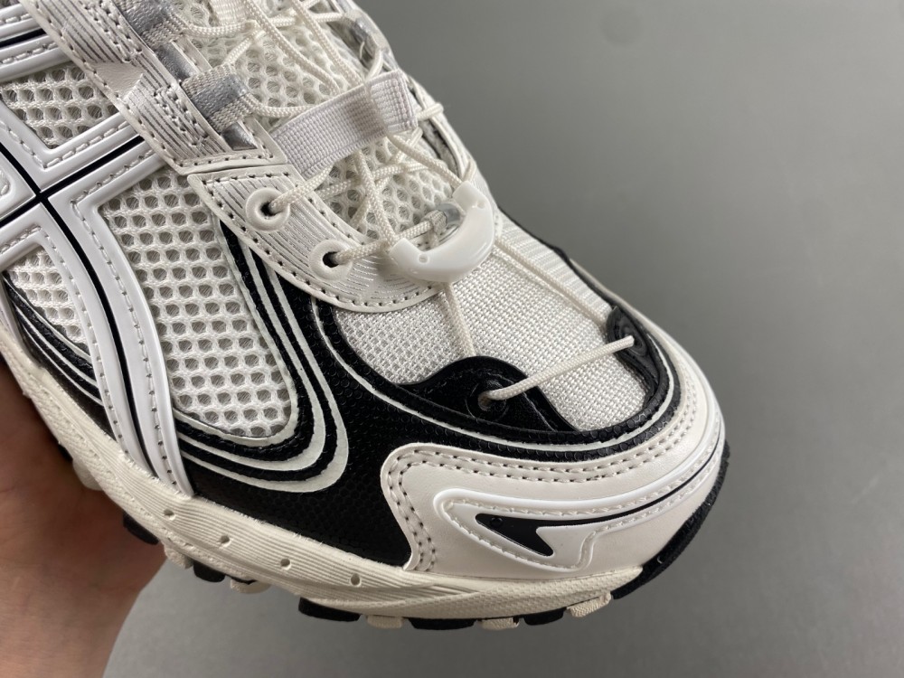 Asics Gel-Kahana Tr V4 "Black Silver" 1203A497-100