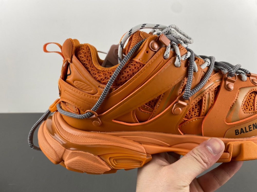 Balenciaga Track Trail Laces3.0  800592 WTRHK 7000