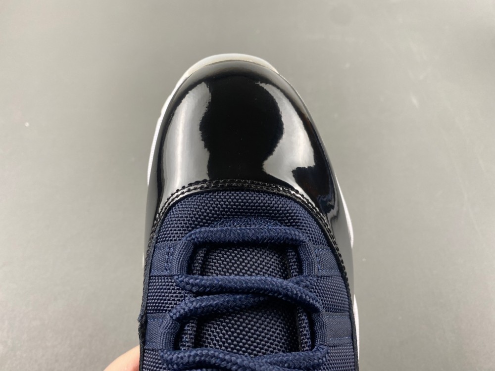 Jordan 11 Retro Midnight Navy DO3857-441