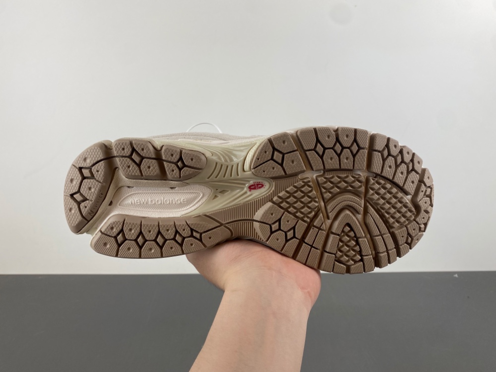 New Balance NB 2002  M2002RHX