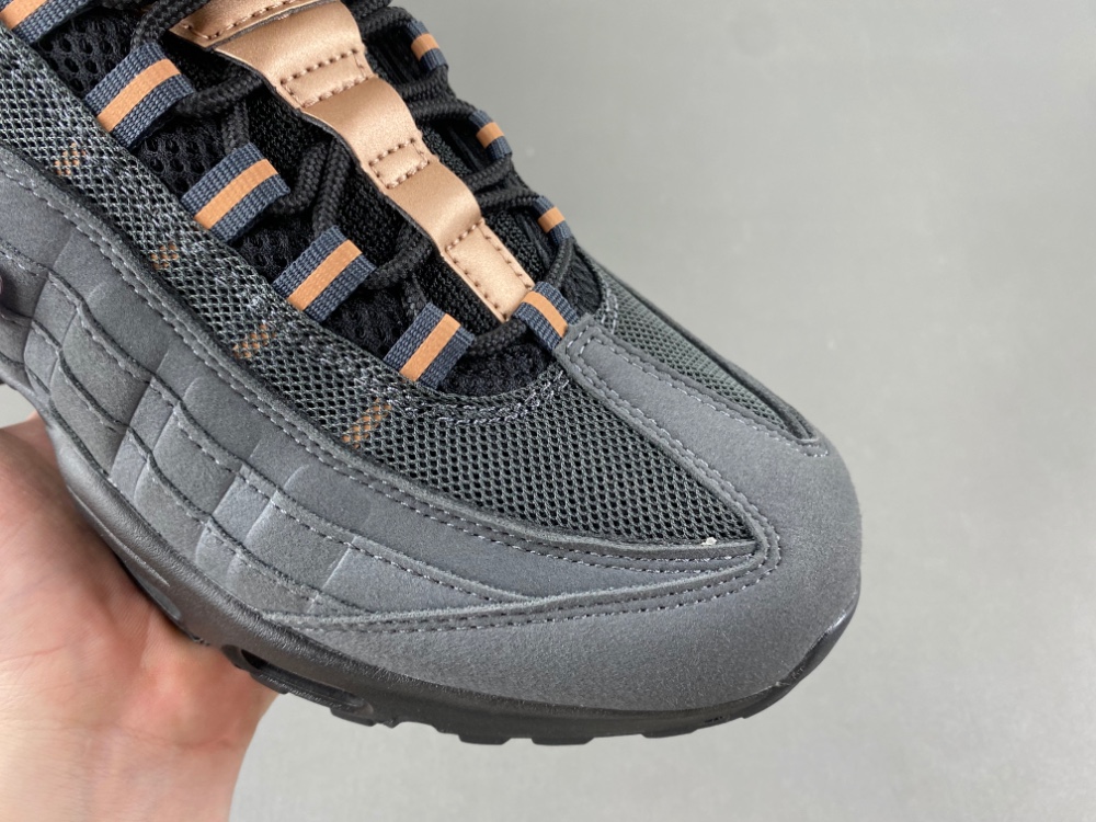 Central Cee x Nike Air Max 95  HQ6457-001