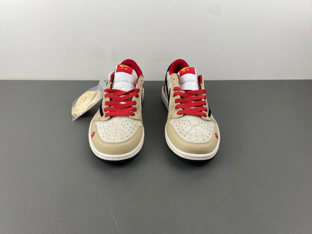 Travis Scott x Fragment Design x Air Jordan 1 Low OG SP AJ1