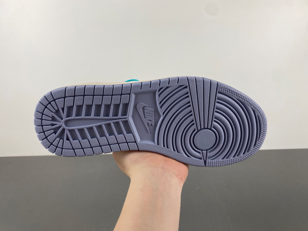 Travis Scott x Air Jordan 1 Low