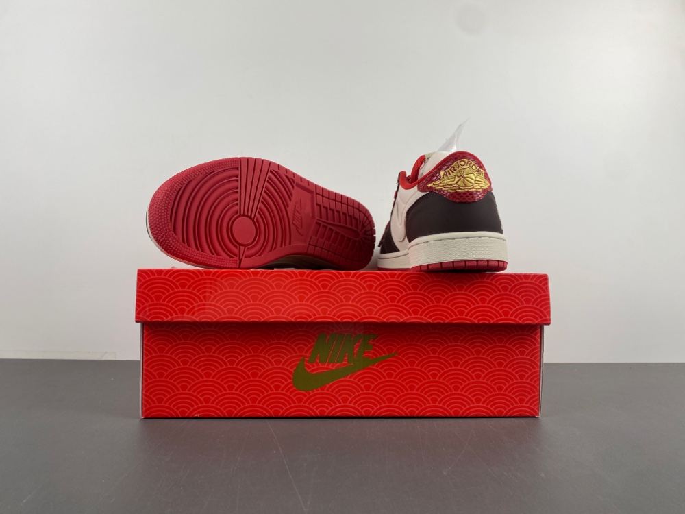 Fragment x Travis Scott  Air Jordan 1 Low