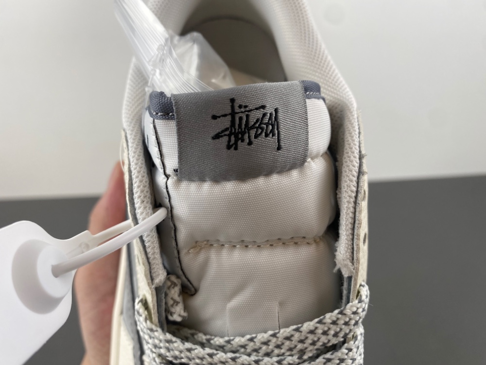 Travis Scott x Fragment Design x Jordan Air Jordan 1 Low OG SP