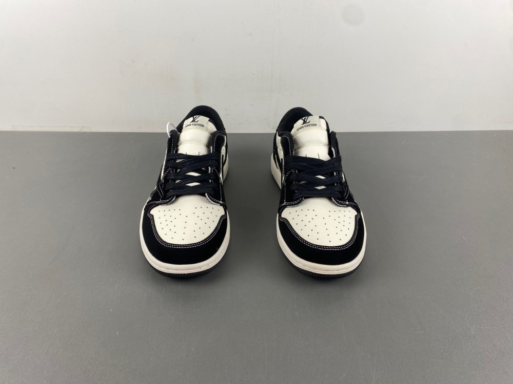 Travis Scott x Air Jordan LV