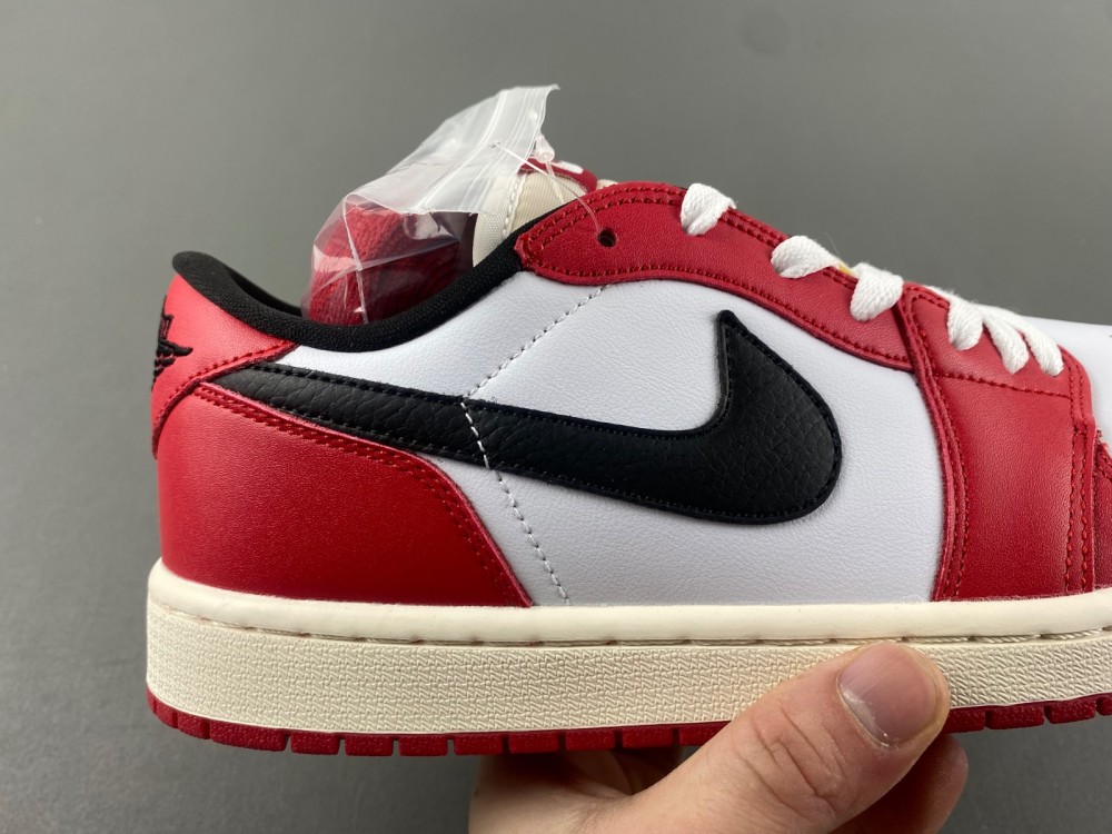 Air Jordan 1 Low OG “Chicago”