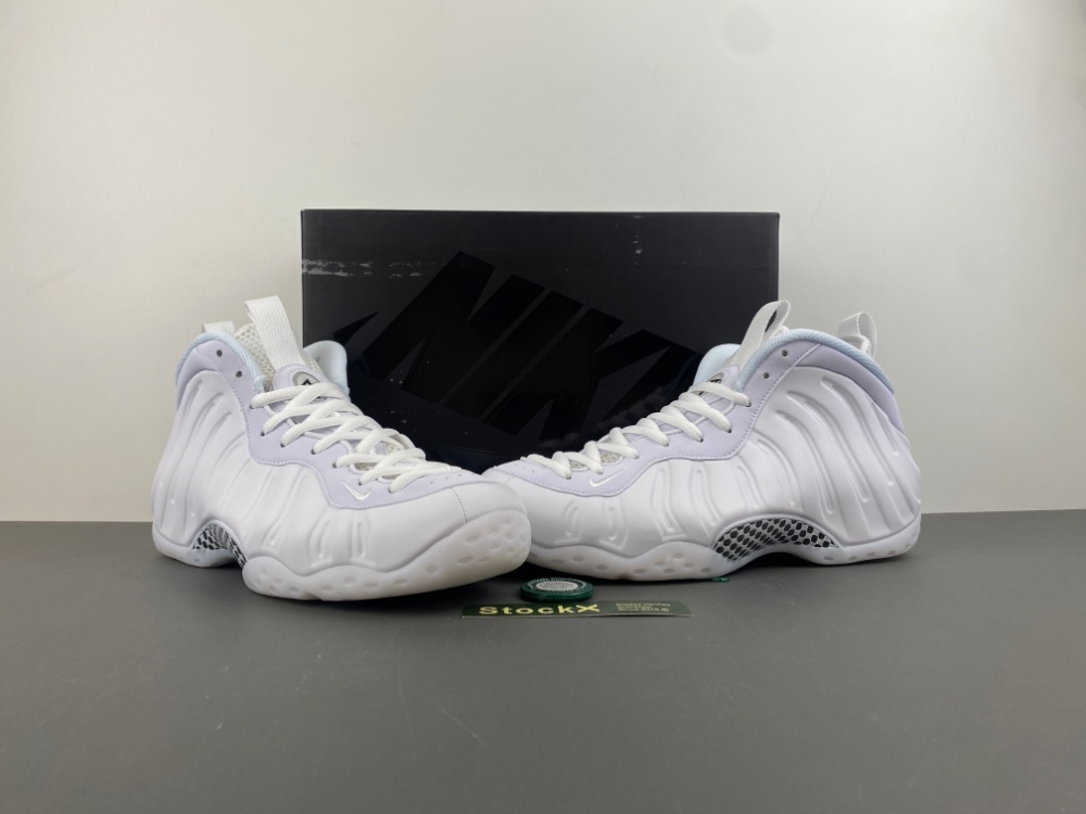 Nike Air Foamposite One “Triple White” HJ5195-100