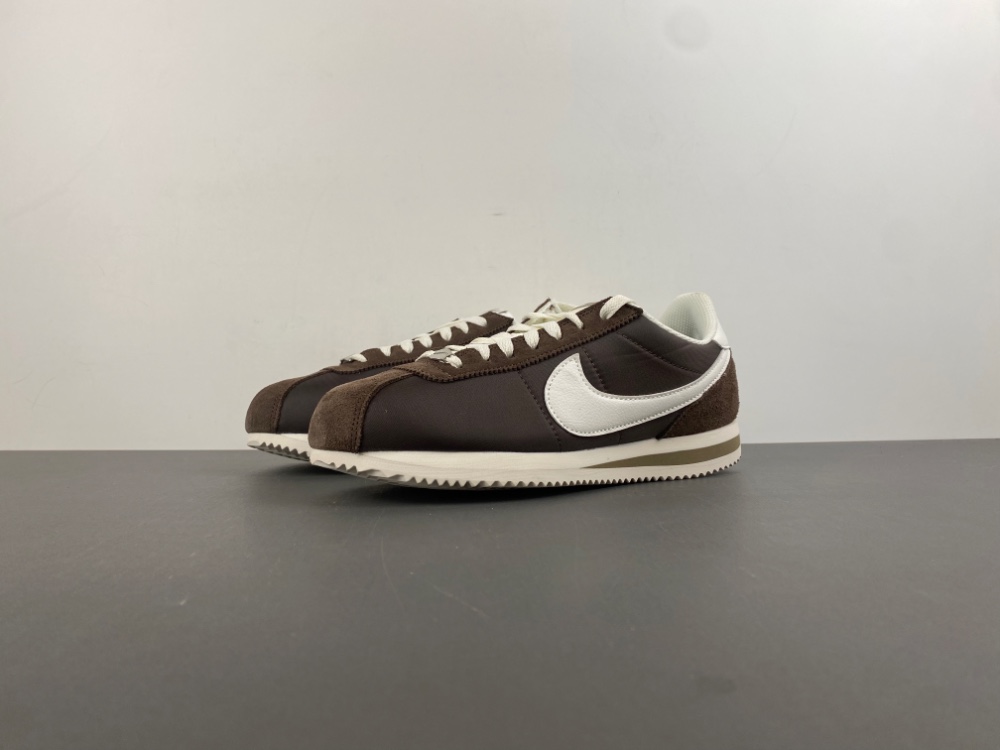 Nike Cortez WMNS “Baroque Brown”  DZ2795-200