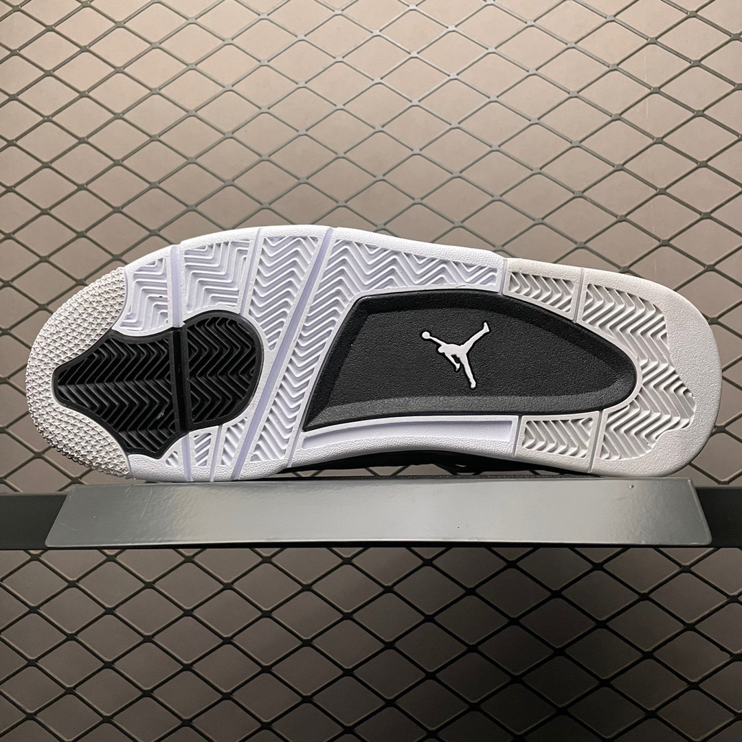 Air Jordan 4 Retro Military Black White/Black