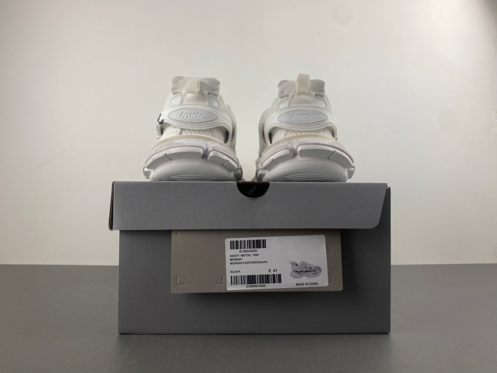 Balenciaga Track 3.0 825417 WDTSC 1000
