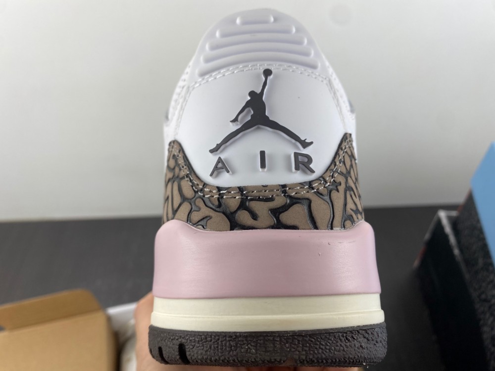 AIR JORDAN DM0967-100