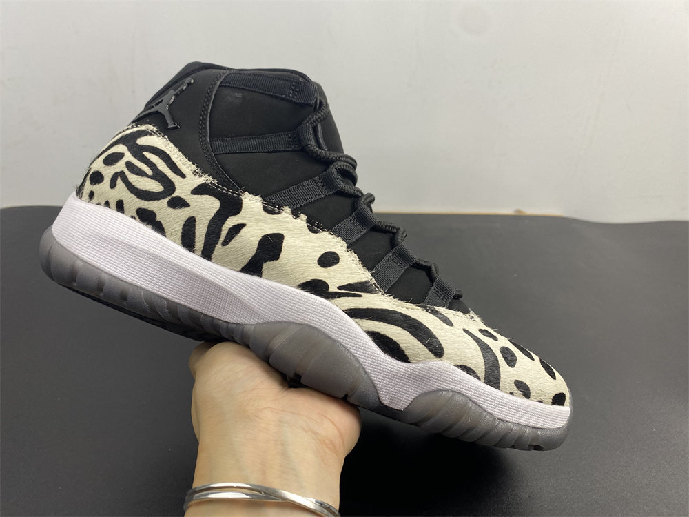 Air Jordan 11 “Animal Instinct”AR0715-010