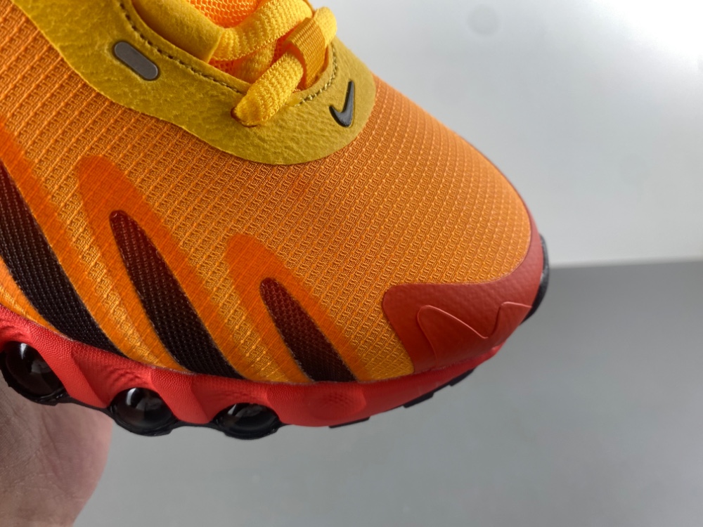 Nike Air Max DN 8  HF5509-002