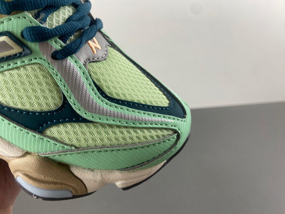 New Balance 9060 Sweetgrass Deep Ocean  U9060TMA