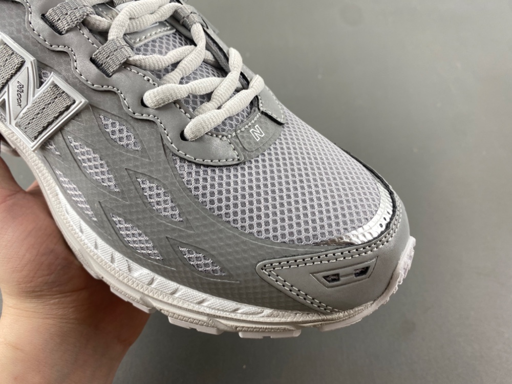 New Balance U1906WFE