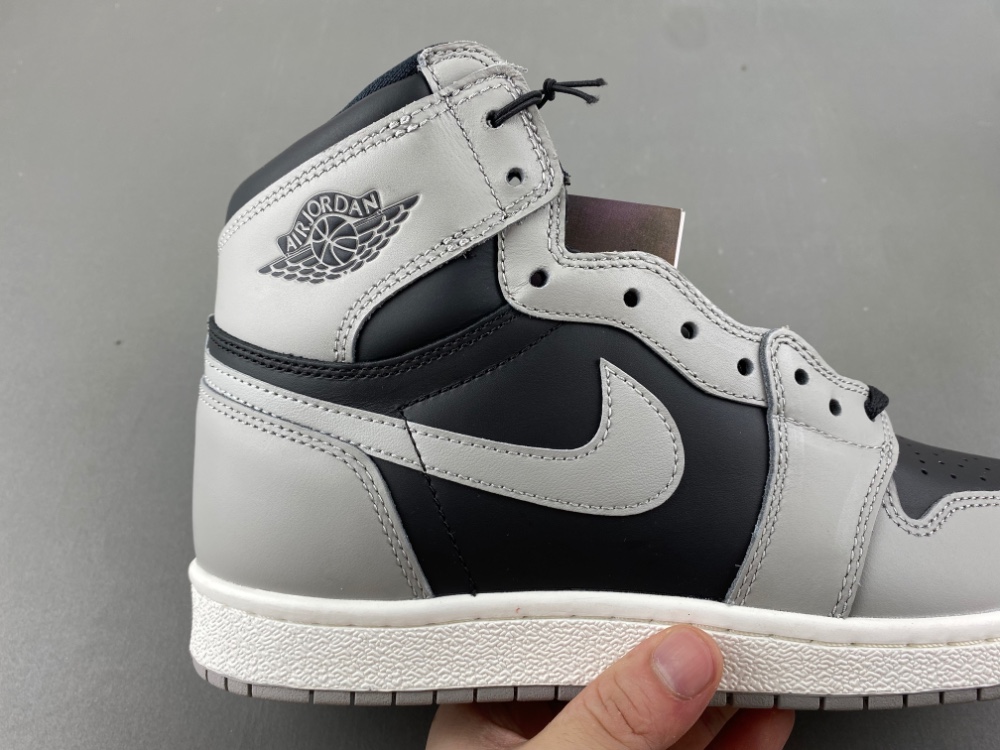 Air Jordan 1 Retro High OG Shadow