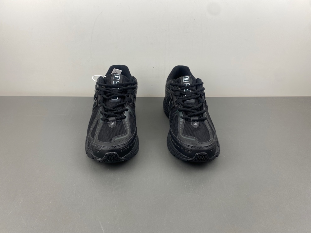 New Balance M1906RBB