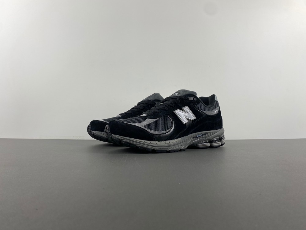 new balance NB M2002RR1