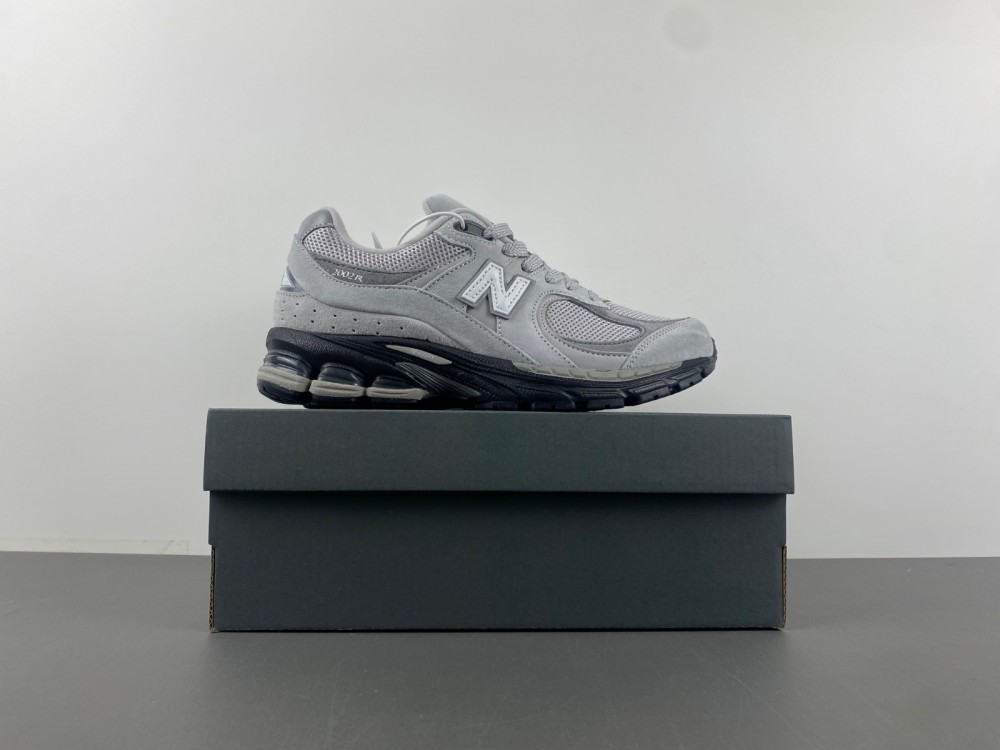 new balance NB M2002RC1