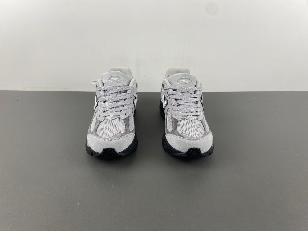 new balance NB M2002RC1