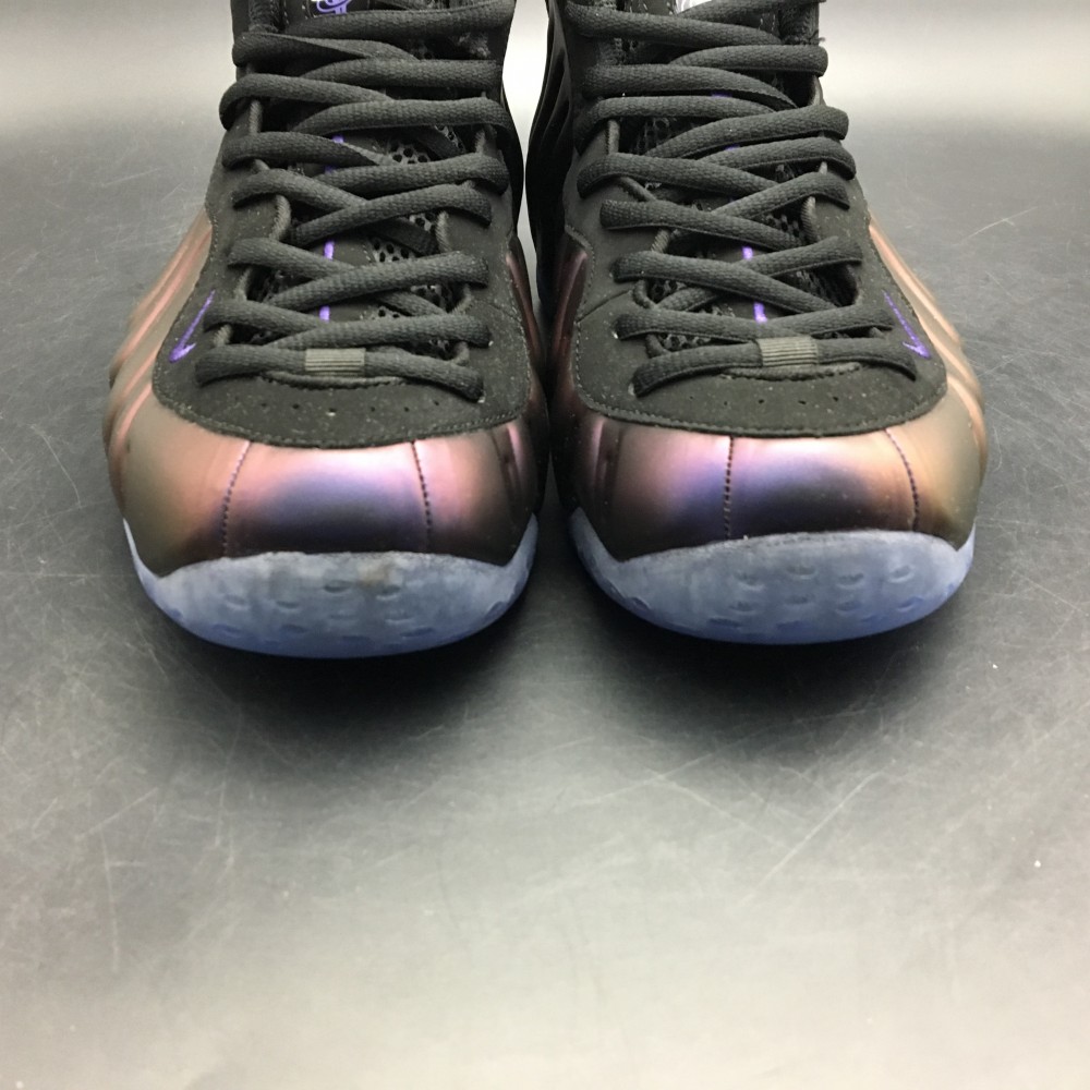 Nike Air Foamposite One “Hologram”314996-900