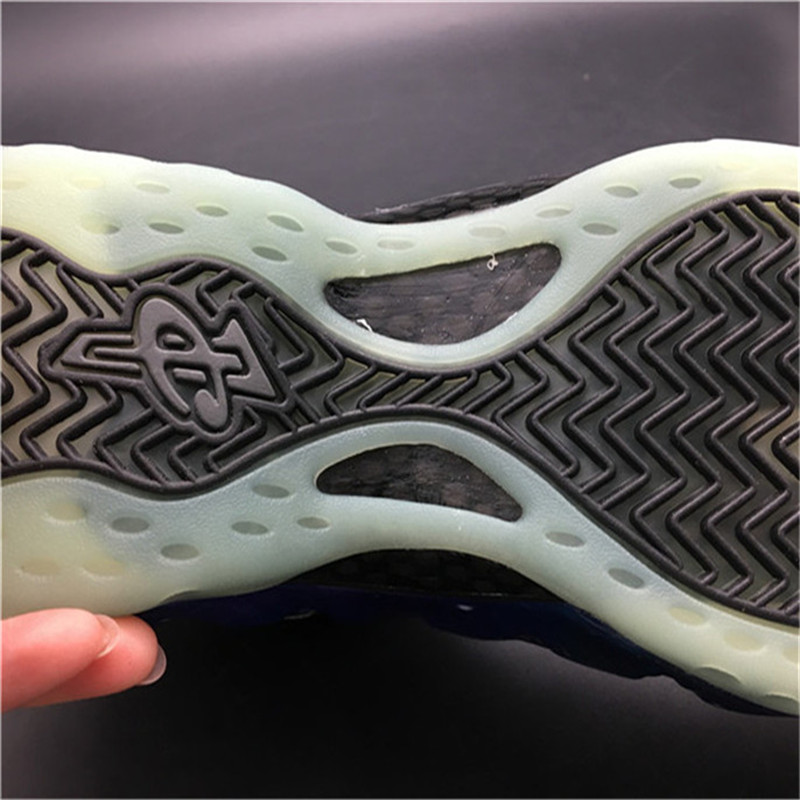 Nike Air Foamposite 521286-800