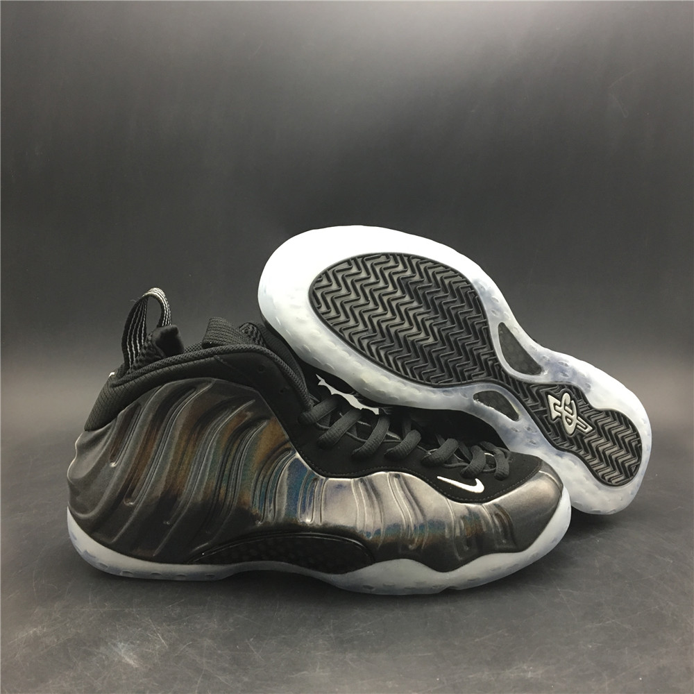 Nike Air Foamposite One “Hologram”314996-901