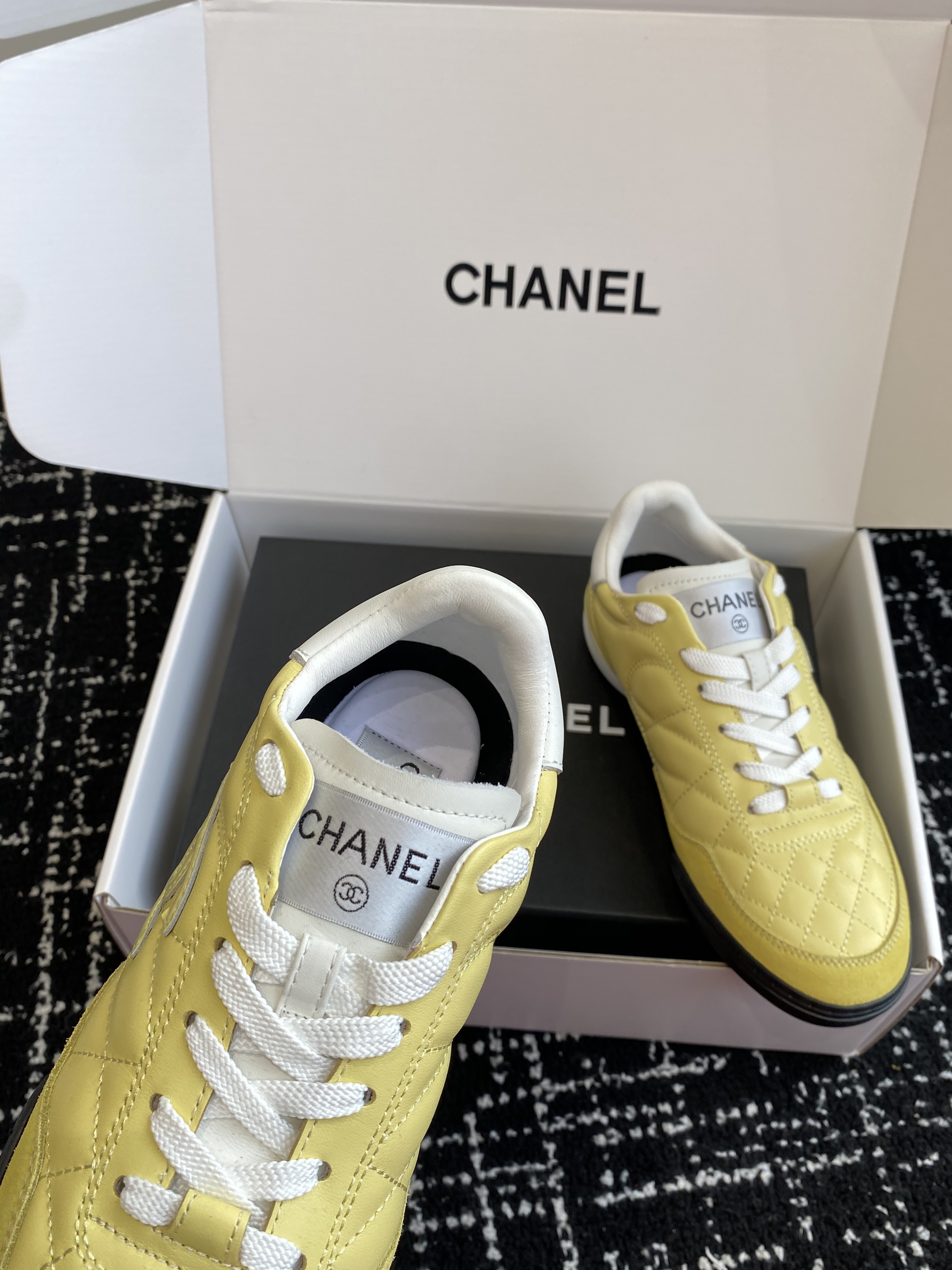 Chanel Trainer