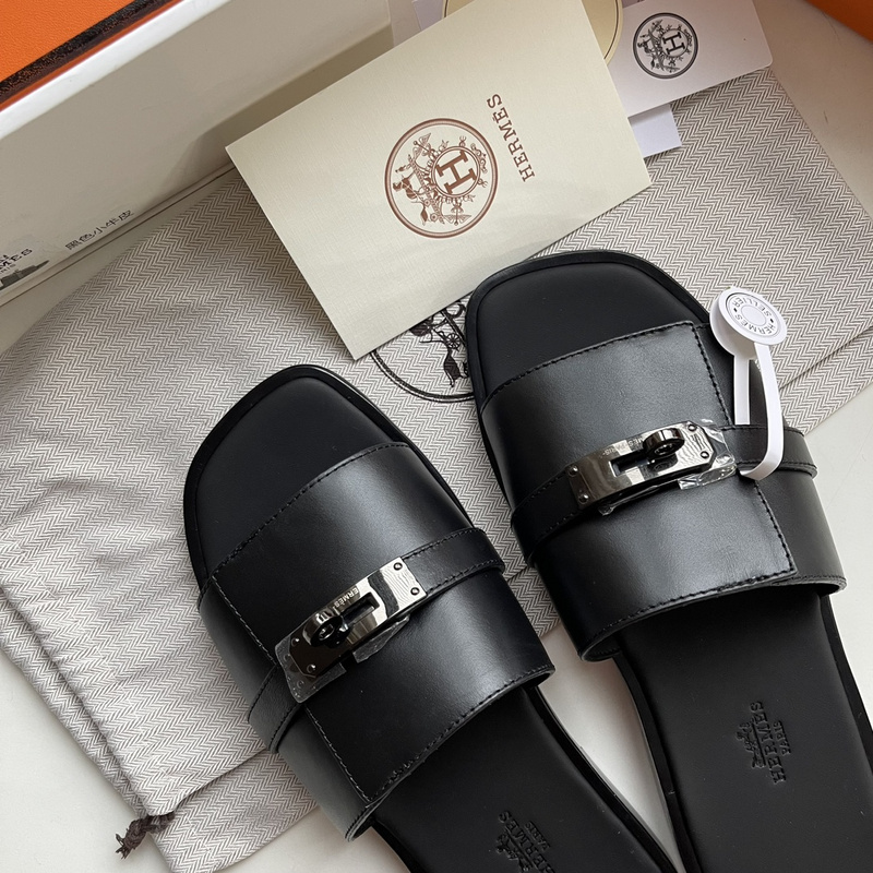 Gabriel sandal