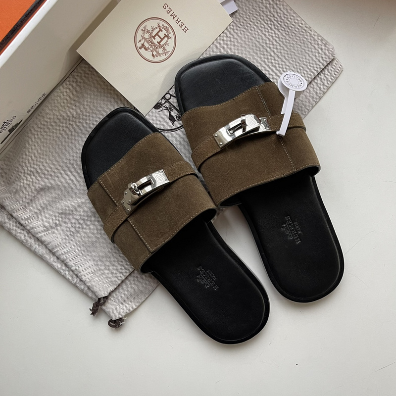 Gabriel sandal