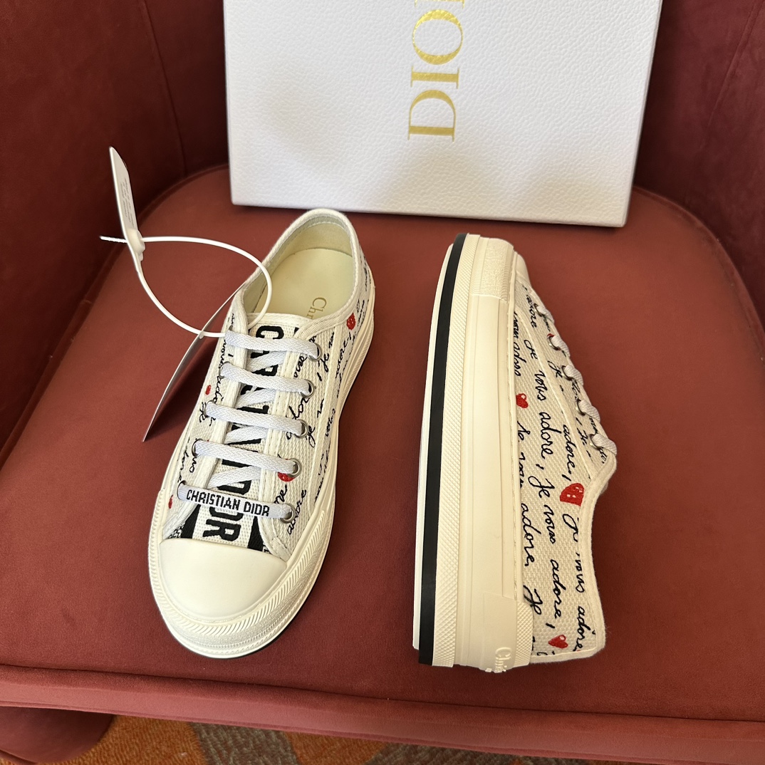 DIOR SNEAKER