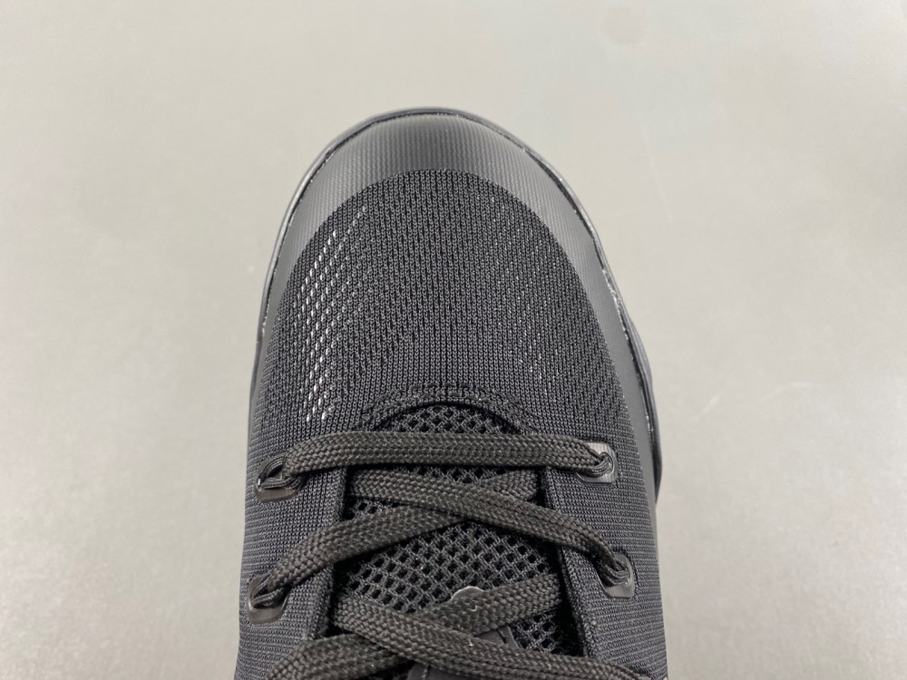 Nike Kobe 9 EM Low  646701-701