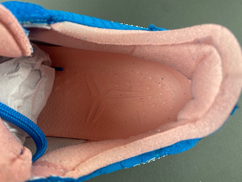 Nike Kobe 8 ZK 8  555035-305